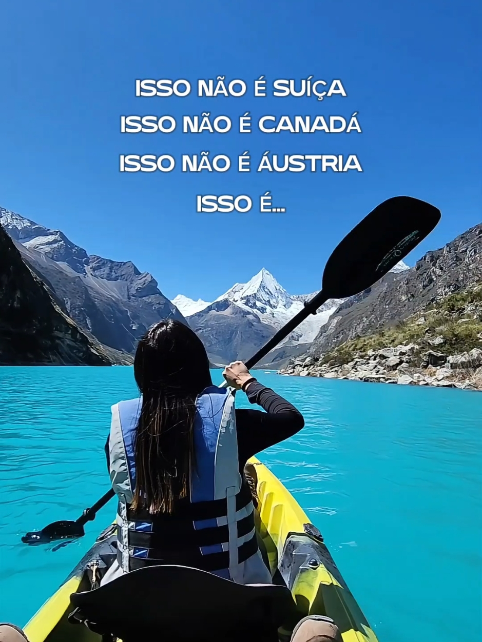 Quando você pensa em lagos ou lagoas cristalinas, qual país vem à sua mente? Suíça? Canadá? Talvez Áustria? 🇨🇭🇨🇦🇦🇹 Mas e se eu te contar que o Peru também guarda cenários dignos de cartão-postal? 😍 Esses são os lugares que aparecem no vídeo e que visitei quando fui a Huaraz, cidade conhecida como a 