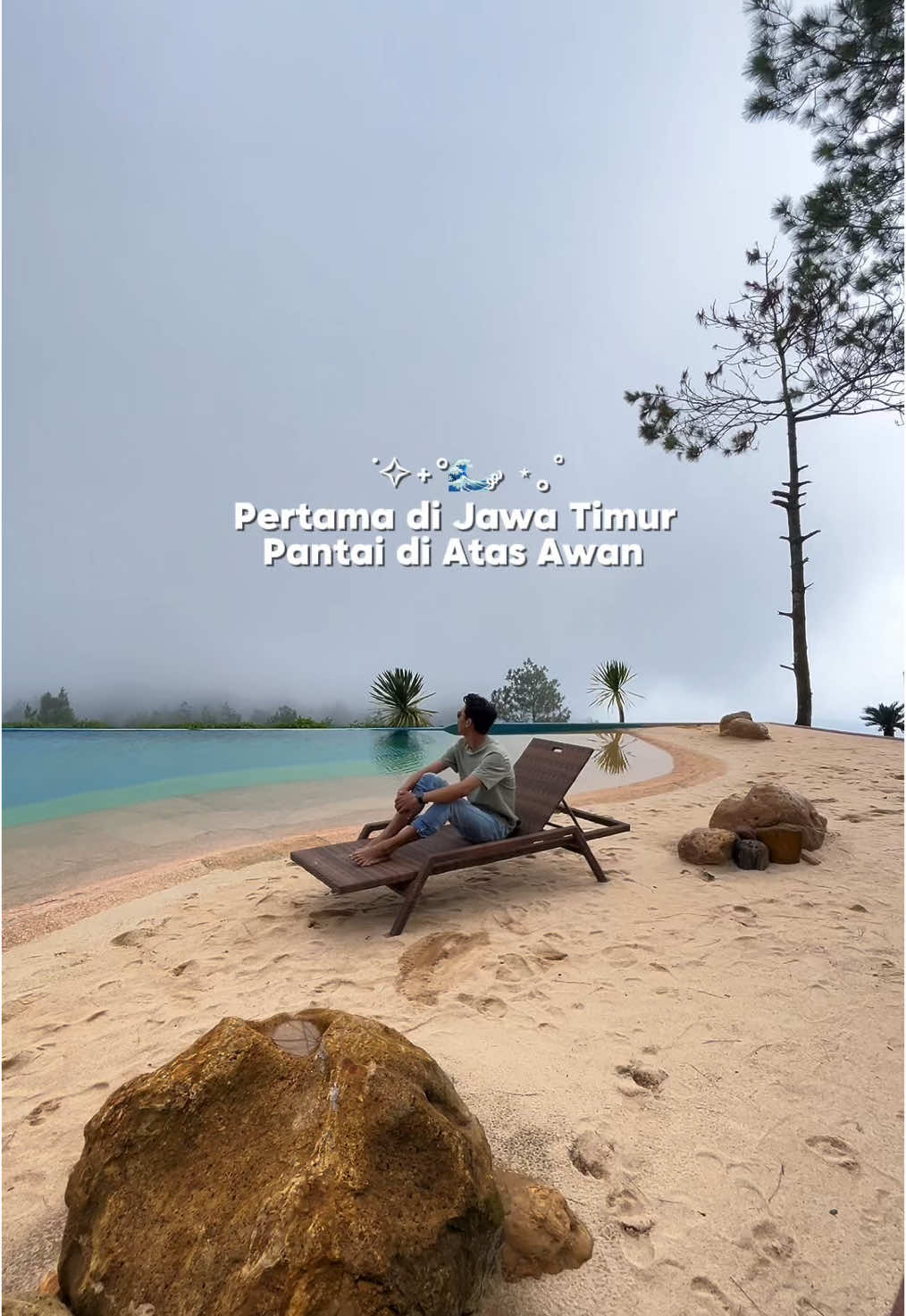 Pantai di atas gunung pertama di Jawa Timur 😎✨