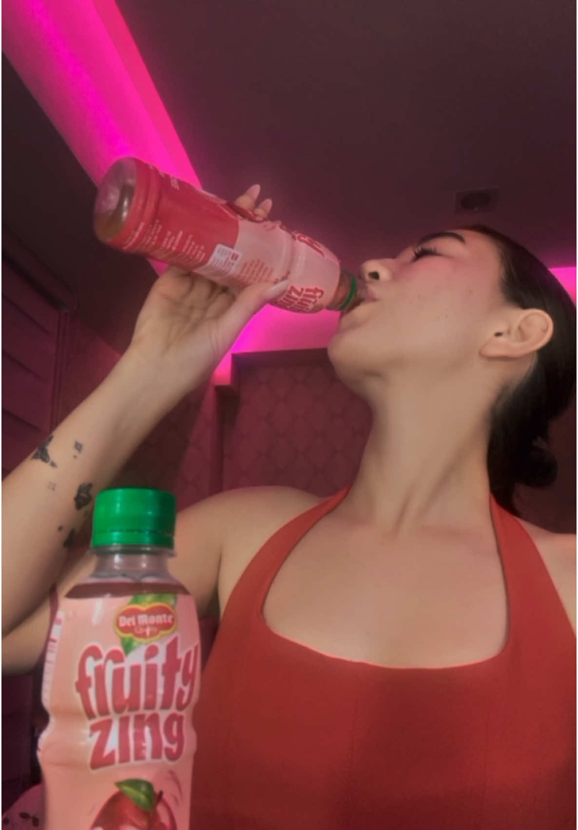 Try this NEW! Del Monte Fruity Zing as it is bursting with doble fruity flavors and totally worth the hype! #DelMonteFruityZing #DobleRefreshZING  Here’s the fun part mga ka Fruity Zing and Team Fyang—bili na, snap ng pic, at i-post para may chance kang manalo ng cool holiday treat! Pero bilis, limited time lang ‘to! 📩 P.S. One lucky winner will hear from Del Monte on Dec 20. Could it be you? 👀