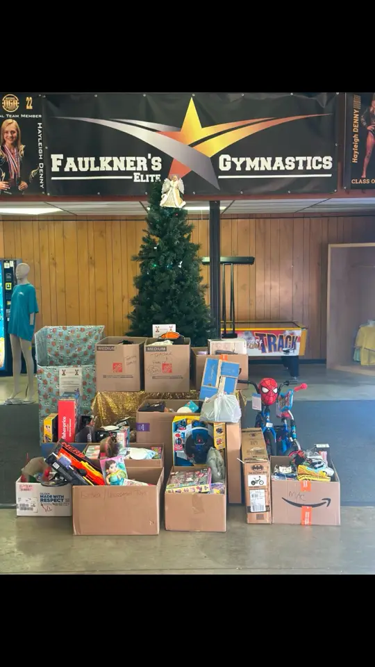 Faulkner’s Elite Is Happy To Have Partnered With St. Marks Community Church This Holiday Season. St. Marks Community Church & Faulkner’s Elite Worked With Local Organizations To Bring Joy To Children And Families In Alamance County This Holiday Season.  Special Thanks To The Alamance Community, Faulkner’s Elite Students, Parents & Friends Who Helped With This Years Event.  #faulknerselitegymnastics #faulknerselite #faulknerselitegraham #faulknerselitetrainingcenter #gymnasticsfacility  #gymnastics #winninggymnastics #gymnasticchampionships #nationalteammembers  #recreationgymnastics #gymnasticcompetitions #boysgymnastics #elitegymnastics #gymnasticsvideos #preteamgymnastics #beginnergymnastics #advancedbeginnergymnastics #acrogymnastics #nga #ngagymnastics #lrproductions #gymnasticscholarships  #faulknerselitecheertumble #faulknerselitespecialevents  #faulknerselitesummercamps #summergymnastics #cheertumblegymnastics  #spiethamerica