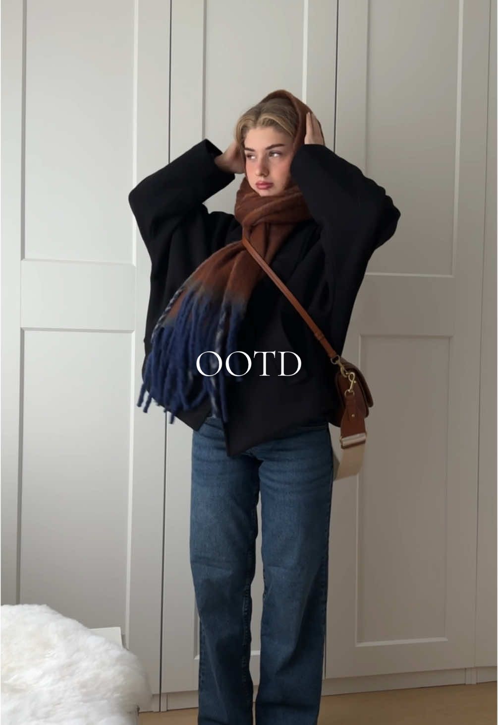 outfit of the day 🫐🧸 cozy as always #OOTD #outfitoftheday #winteroutfit #layering #scarf #outfitinspo #outfitideas #jeans #lowrise #darkdenim #denim #cozy 