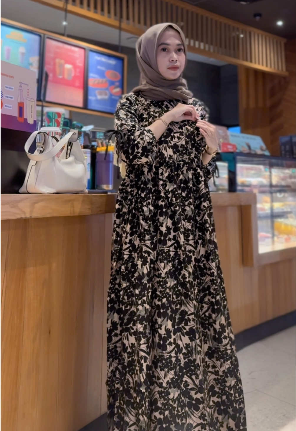 Anjani dress motif Sakura, jangan sampe habis lagi 🛒🔥#fypシ゚viral #outfitideas #viraltiktok