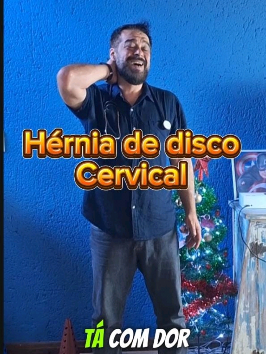 Hérnia de Disco Cervical: Alívio com Movimentos rápidos e Seguros! 🚨 A hérnia de disco cervical pode causar dores intensas, desconforto e até irradiar para braços e mãos. Mas você sabia que é possível aliviar esses sintomas com exercícios simples e seguros? No vídeo de hoje, vou ensinar movimentos baseados na fisioterapia para ajudar você a melhorar a mobilidade, reduzir a dor e fortalecer a região cervical. 🌟 🔗 Confira meu treinamento completo para acabar com as dores: https://pay.kiwify.com.br/C89m19t ⚠️ Kit Ossos e Articulações Fortes com 6 Vitaminas: Peça o link por mensagem que te envio 🙌🏼  📧 Apoie este projeto: Faça uma doação de qualquer valor via PIX: joao.mario@kiagencia.com.br (Nubank) Sua contribuição é fundamental para que eu continue produzindo conteúdos gratuitos e ajudando ainda mais pessoas.