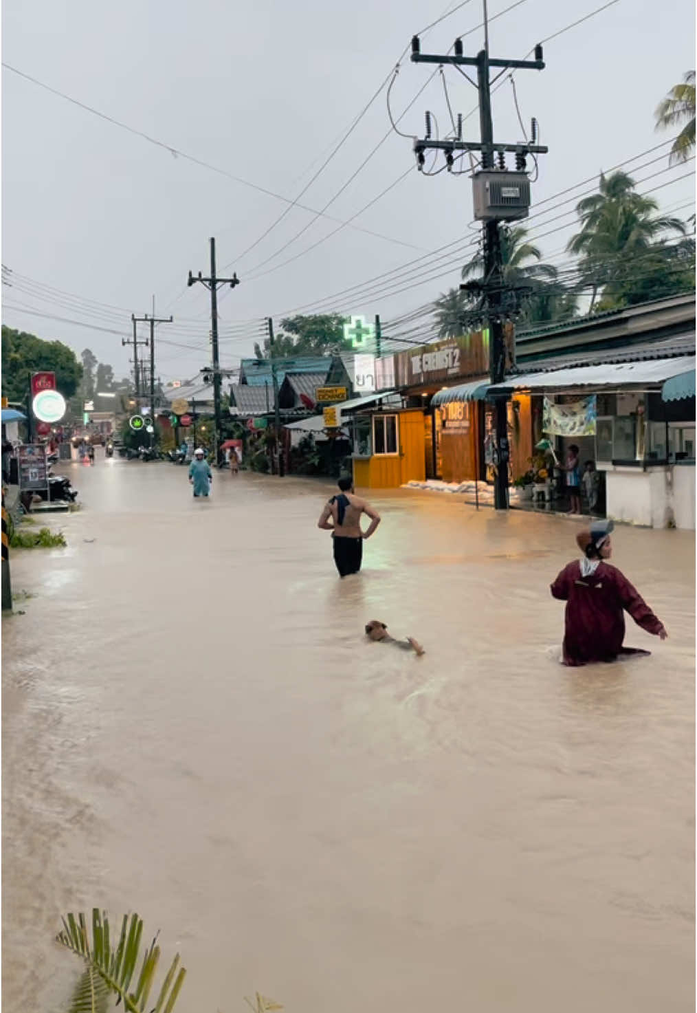 Rainy season 🌊 Flood Phangan #kohphangan #phangan #phanganisland 