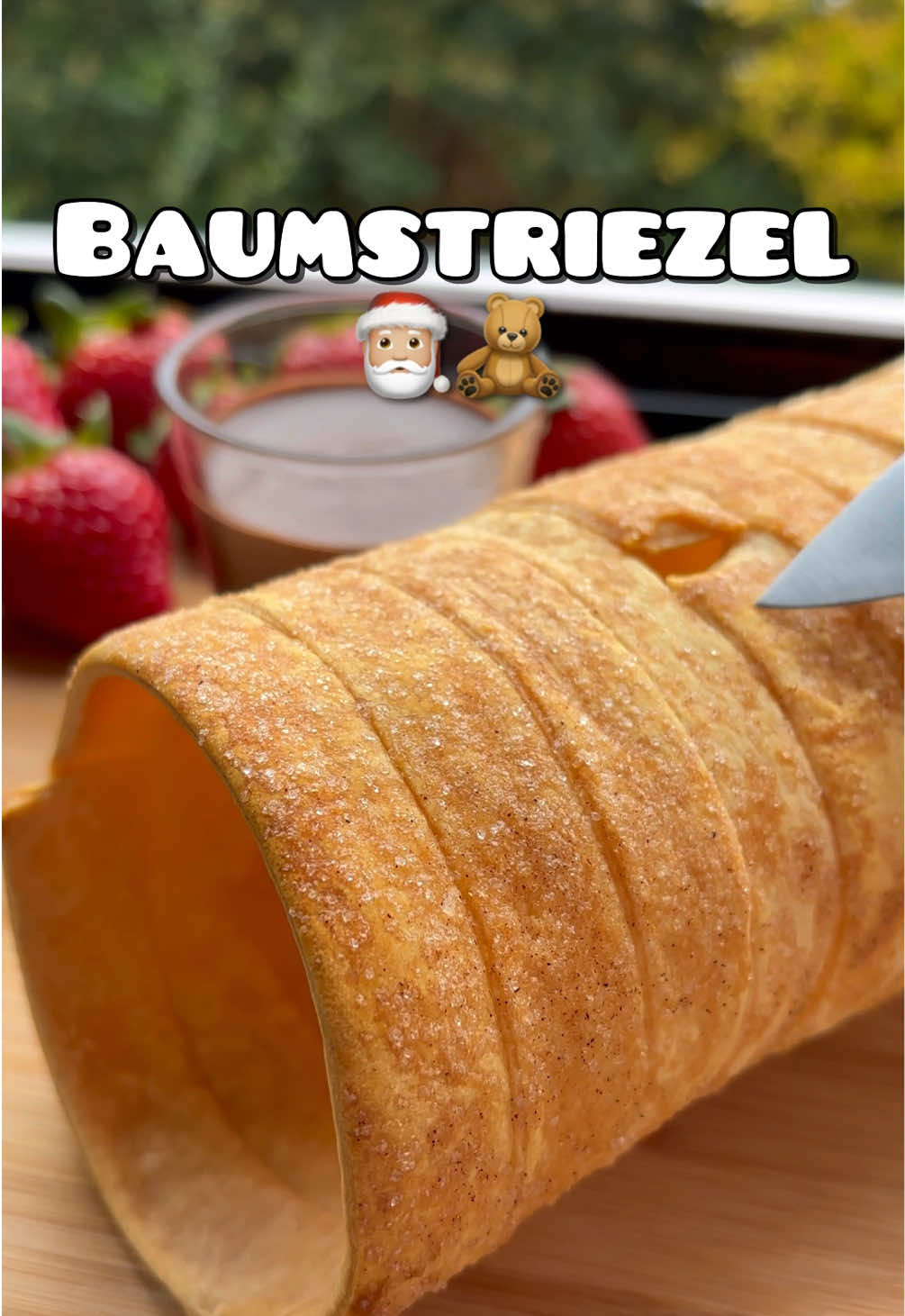 Schnell gemacht und günstiger als auf dem Weihnachtsmarkt🎅🏼❤️ Rezept: Hefeteig Zucker Zimt Vanille Butter #baum #baumstriezel #baumkuchen #weihnachtsmarkt #christmas #backen #baking #asmr #asmr sounds #recipes #christmasbaking #christmasdesserts 