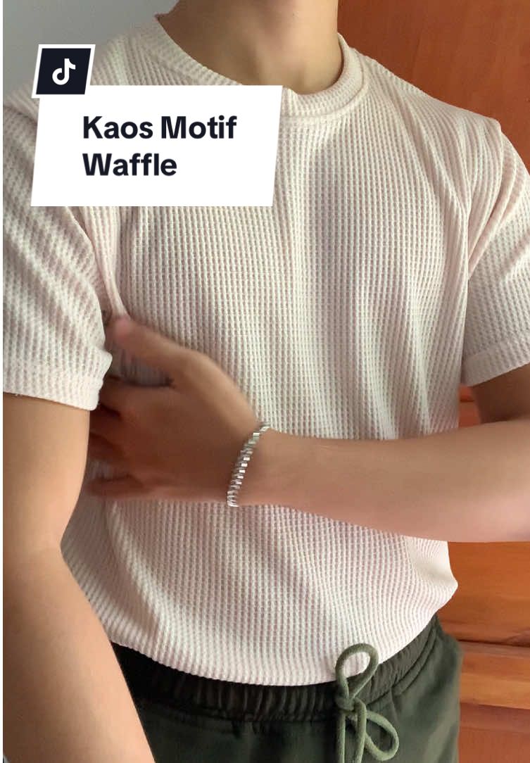 kalian wajib punya kaos waffle ini sih😎 cuma 100k dapat 3pcs lagi🤩🔥  #kaoswaffle #poloshirt #kaospolospria #kaospolopria #kaospolosmania #shortpants 