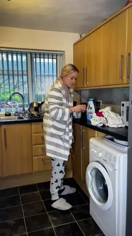 Hidden speaker prank!#scare #scarecam #prank #scareprank #jumpscare #viralvideo #fyp 