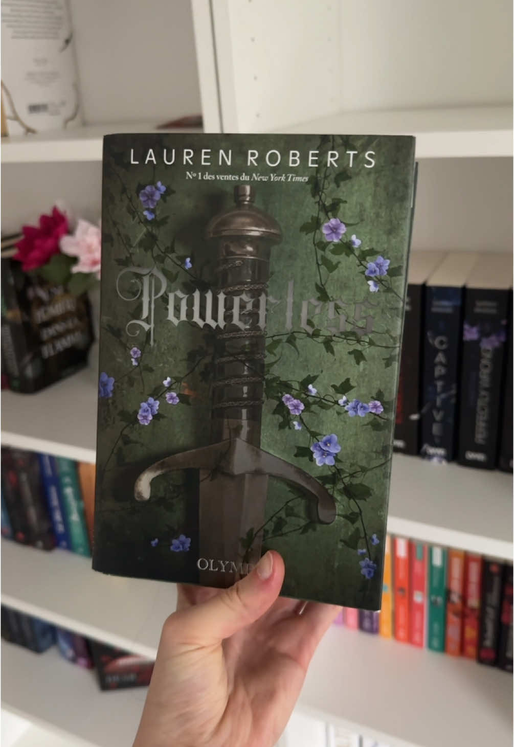 Quand le prota dit « qui t’a fait ça ? » je pourrai mourir 🫠 @Editions Olympe #powerless #powerlesslaurenroberts #BookTok #booktokfrance #booktokfyp 