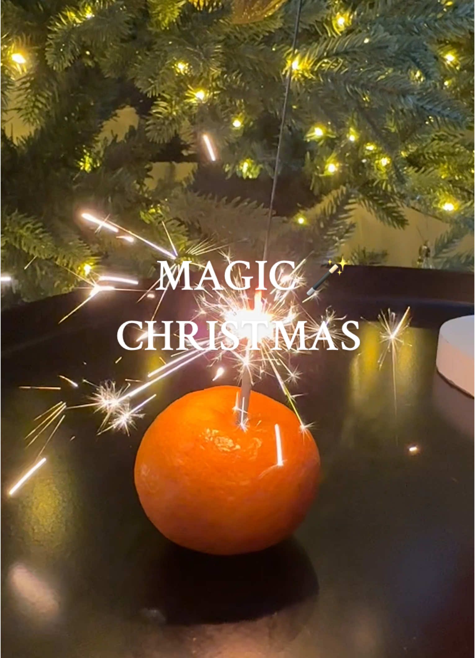 Magic Christmas Experement 🪄  #magic #christmas #christmasmagic #mom #parents #christmas2024 #experiment #experimentforkids #