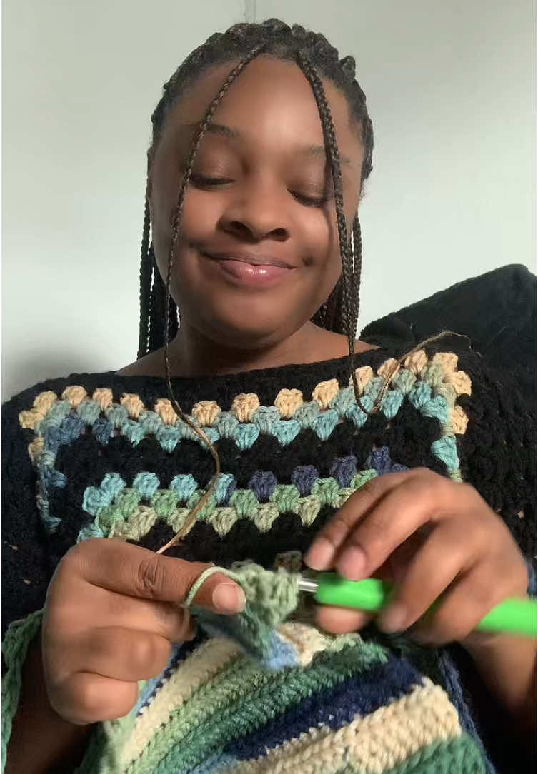 Been a n*gga but new at crochet lol #blacktok #crochettok #blackgirlcrochet #funny #fyp 