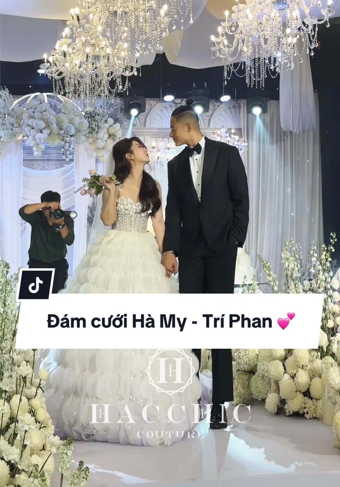 Mời mọi người cùng ăn đám cưới online của cặp đôi Hà My - Trí Phan cùng Hacchic nhaaa ✨✨✨ #trithitboa #triphan #hamy #damcuoi #hacchic #hacchiccouture #vaycuoi #design #viral #wedding #weddingdress