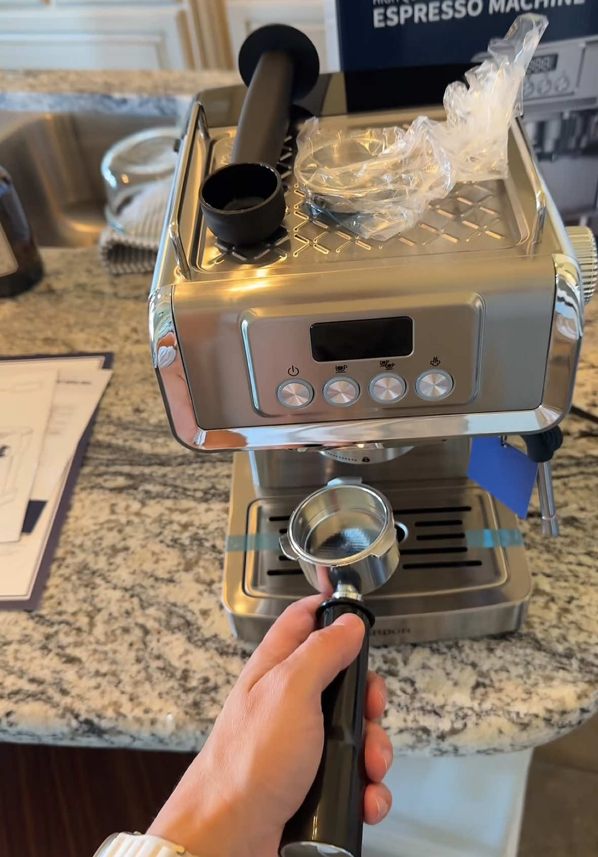 This is the brand new #shardorespressomachine that you must see and its absolutely amazing! This will change the game! #espressomachine #kahlaDeals #Kahlatalk #Kahlatech  #TikTokShopHolidayHaul #MadeMyYear #TTSDelightNow #GiftGuide #espressomachine 