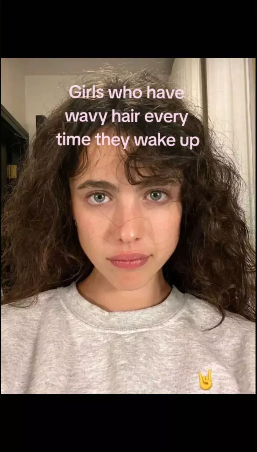 #blog #margaretqualley #relatable #wavyhair #girlbloggingqueen #blogger #girlblogger #girlblog #fyp #viral 