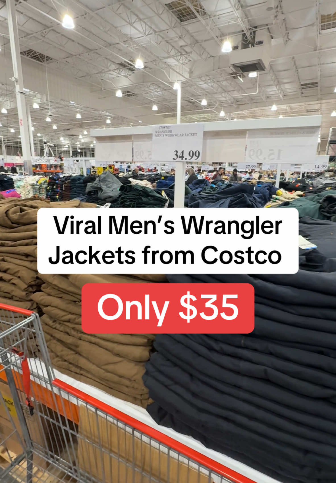 Mission completed!!!! I found the viral $35 @wrangler jacket at Costco and I wanted to share it with you all!! This work jacket is  all over tik tok as the deal of the month so I’m here to share it!!!  #costco #costconewdeals #costcodeals #costco #costconew #costconewdeals #costcodeals #costcomusthaves #costconewproducts 