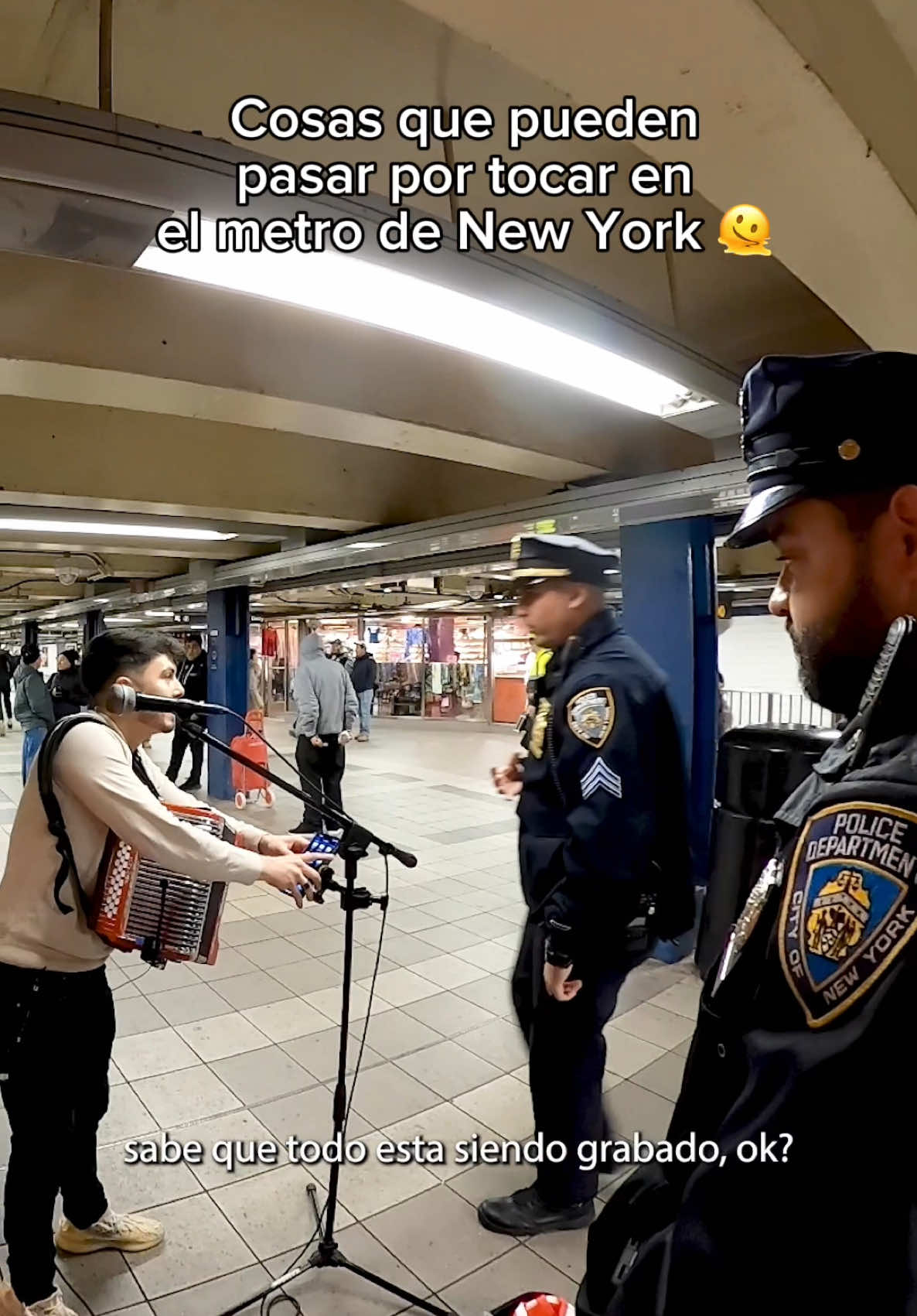 Lilu Dallas Multipase 😁✌🏻 Quieres saber cómo se obtiene el permiso del metro. En mi perfil tengo dos videos que lo explican todo a detalle 🤗 #newyork #buskinglife #nuevayork #busking #music #streetmusic #vallenato #acordeon #hohner #colombia 