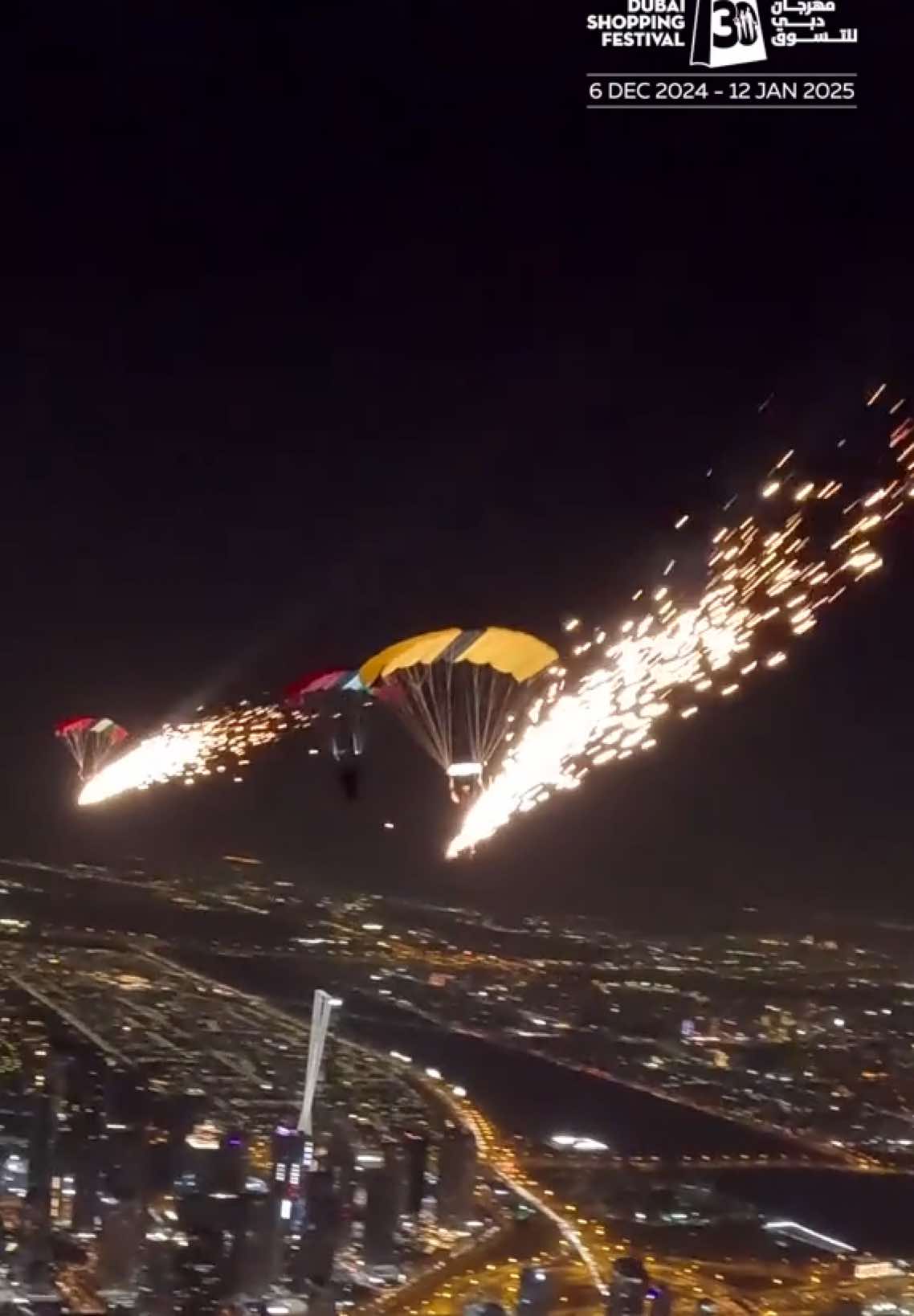 Dubai Shopping Festival lights up the skies like never before, celebrating its 30th edition with an unforgettable one-time spectacular! ✨ Experience the breathtaking combination of firework-drone and skydivers, all in one magical night! 🤩 📍 Bluewaters & The Beach, JBR Join us for this incredible celebration while it lasts! 🌠 #MyDSF مهرجان دبي للتسوق يضيء سماء المدينة احتفالاً بالنسخة الـ 30 للمهرجان مع عرض فريد لا يُنسى! ✨ استمتعوا بمزيج مذهل من الطائرات الدرون النارية والمظليين في عرض واحد! 🤩 📍 بلوواترز وذا بييتش، جي بي آر انضموا إلينا للاحتفال بهذا الحدث الاستثنائي! 🌠 #مهرجان_دبي_للتسوق
