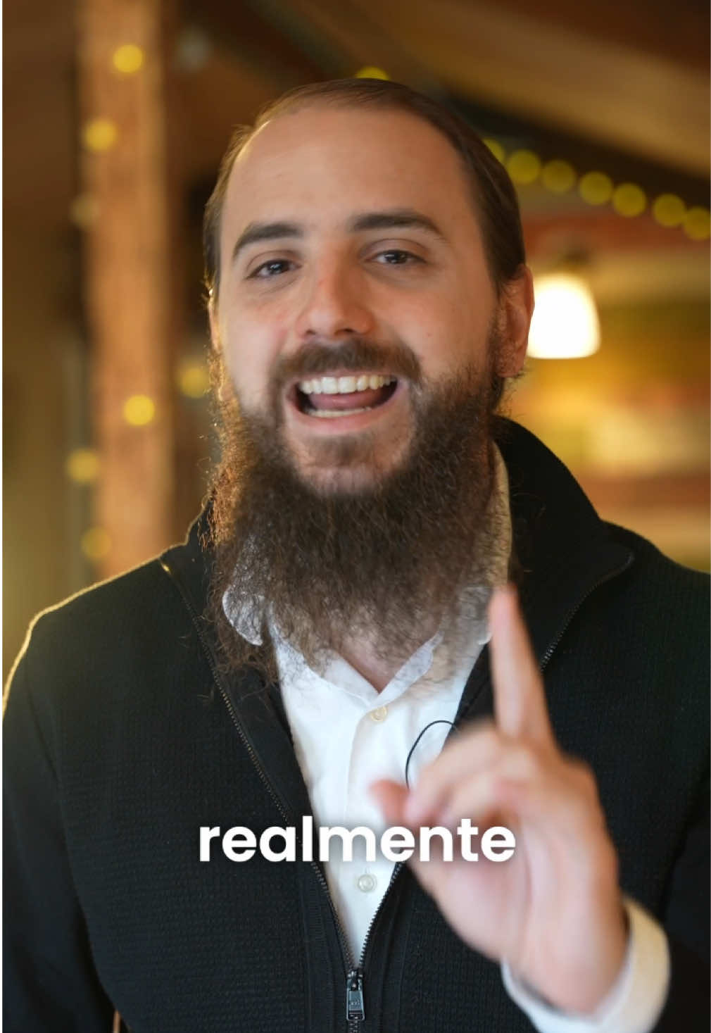El mayor error no fue comer del fruto, sino evitar la responsabilidad. Adam culpó, se escondió, y no rectificó. La culpa paraliza; la responsabilidad transforma. Según la Kabalah, convertir errores en rectificación es clave para avanzar. 💡 Escribe “mentoría” si quieres aprender a liberar cargas y conectar con tu propósito. ¡Te espero! #CrecimientoPersonal #SabiduríaEspiritual #SabiduríaCabalística #SabiduríaHebrea #TransformaciónPersonal #TransformaciónEspiritual 