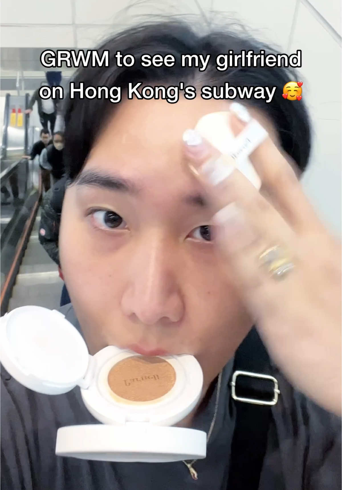 😘get ready with me to see my wifey while on hong kong's subway!😂 do u guys think the female gendered woman wifey girlfriend in my life will like the makeup look? 😳👇🏻 #grwm #grwmmakeup #grwmroutine #grwmforschool #getreadywithme #getreadywithmemakeup 