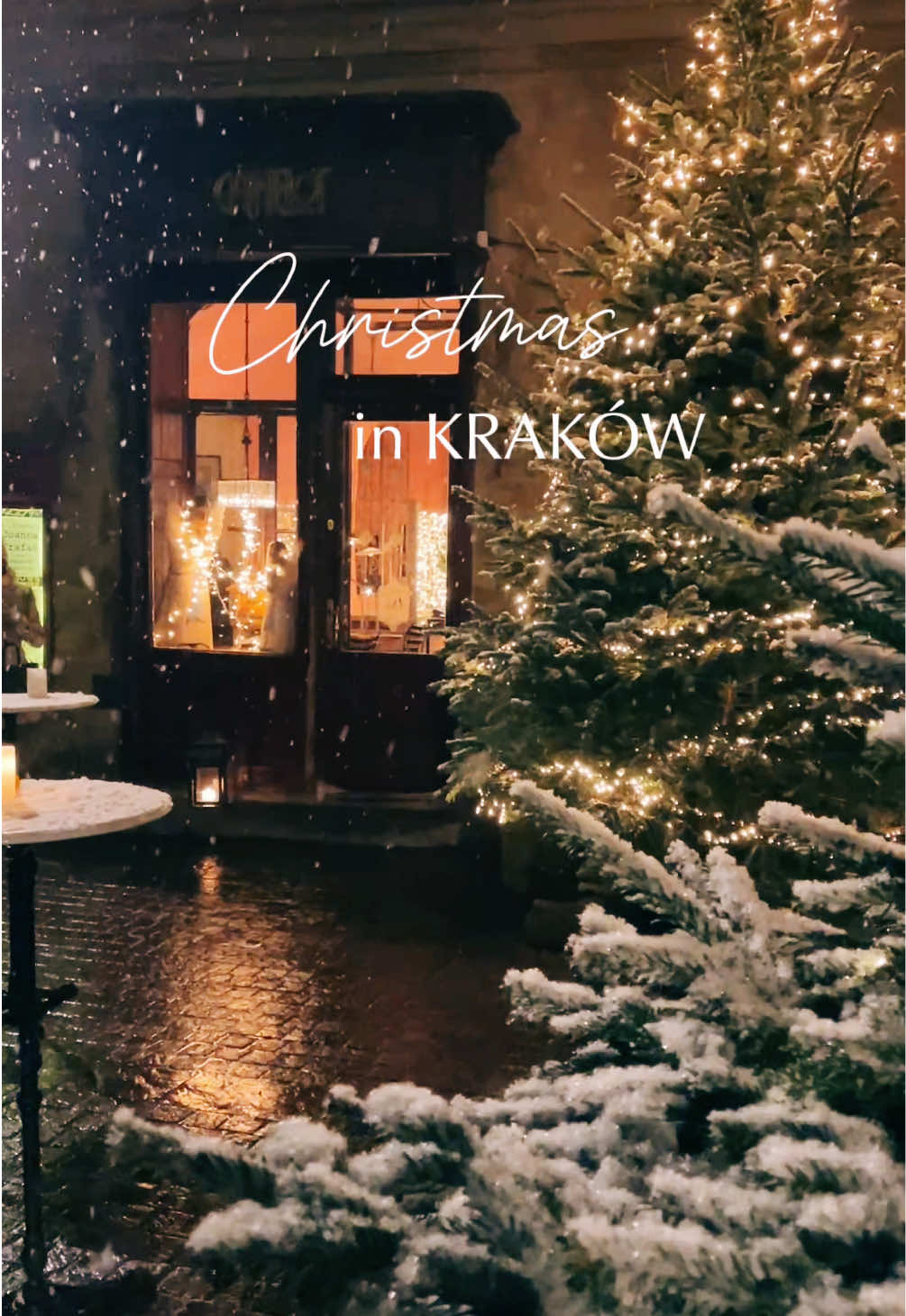 Christmas Vibes in Kraków 🎄✨ The city is glowing with festive magic - charming Christmas market, twinkling lights, and the holiday spirit in the air! 💫There’s no better time to explore this beautiful city😍 If you’re planning to visit Kraków soon, don’t forget to check out my e-GUIDE for insider tips and the best recommendations to make your trip truly unforgettable👌🏻💖 It’s packed with must-visit spots, hidden gems, and everything you need for the perfect Kraków experience. Tap the link in profile to learn more and get your copy! 🎁✨ #krakowcityguide #visitkrakow #krakowguide #krakowtrip #krakowexperience #krakowpoland #krakowoldtown #polandtravel #krakowchristmas #krakowbynight #krakowcity #polandisbeautiful #polskanaweekend #polandtravel #christmasdecorations #christmascitydecorations #europechristmas 