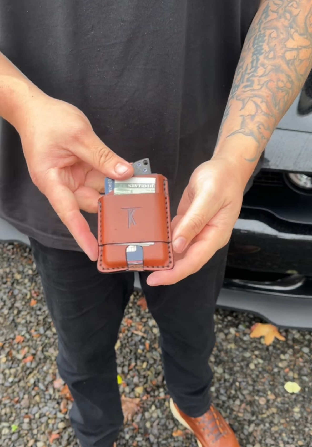 Experience the craft of handmade leather gear with the Bandit 2.0 wallet + pocket organizer 🏎️ Made in the #pnw  #wallet #wallets #SmallBusiness #bazaar #srt #hellcat #mopar #boots #everydaycarry #edcgear #leathercraft 