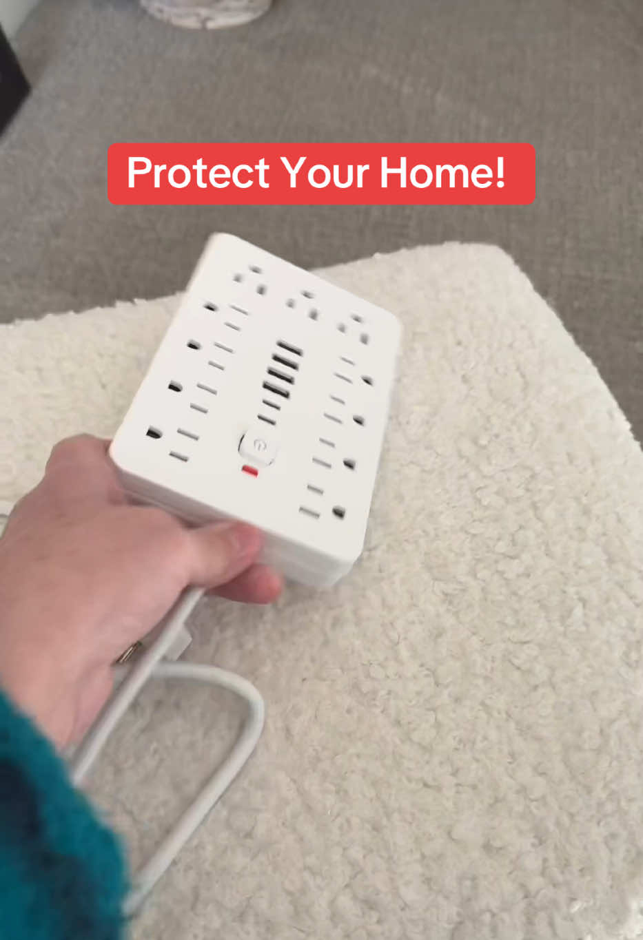 I love my 17 in 1 surge protect power strip!  #powerstrip #surgeprotector #powercord #homedecor #musthaves #homemusthaves #homeprotection #electric #tiktokshopholidayhaul #toktokshop #tiktokmademebuyit #tiktokfinds #christmas #christmastrees 