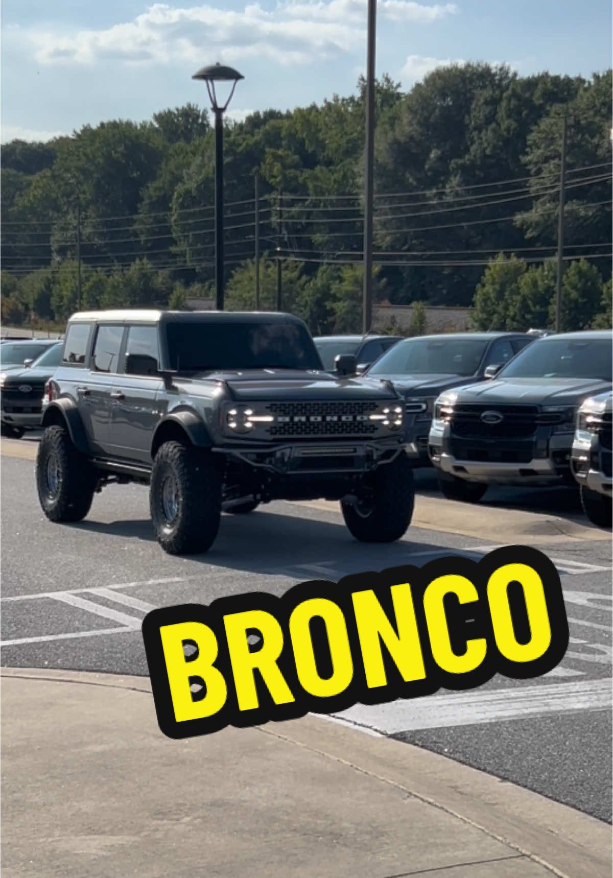 Caleb’s Akins Ford Bronco Apex Edition on 37s  #wildwillies #fordbronco #akinsford 