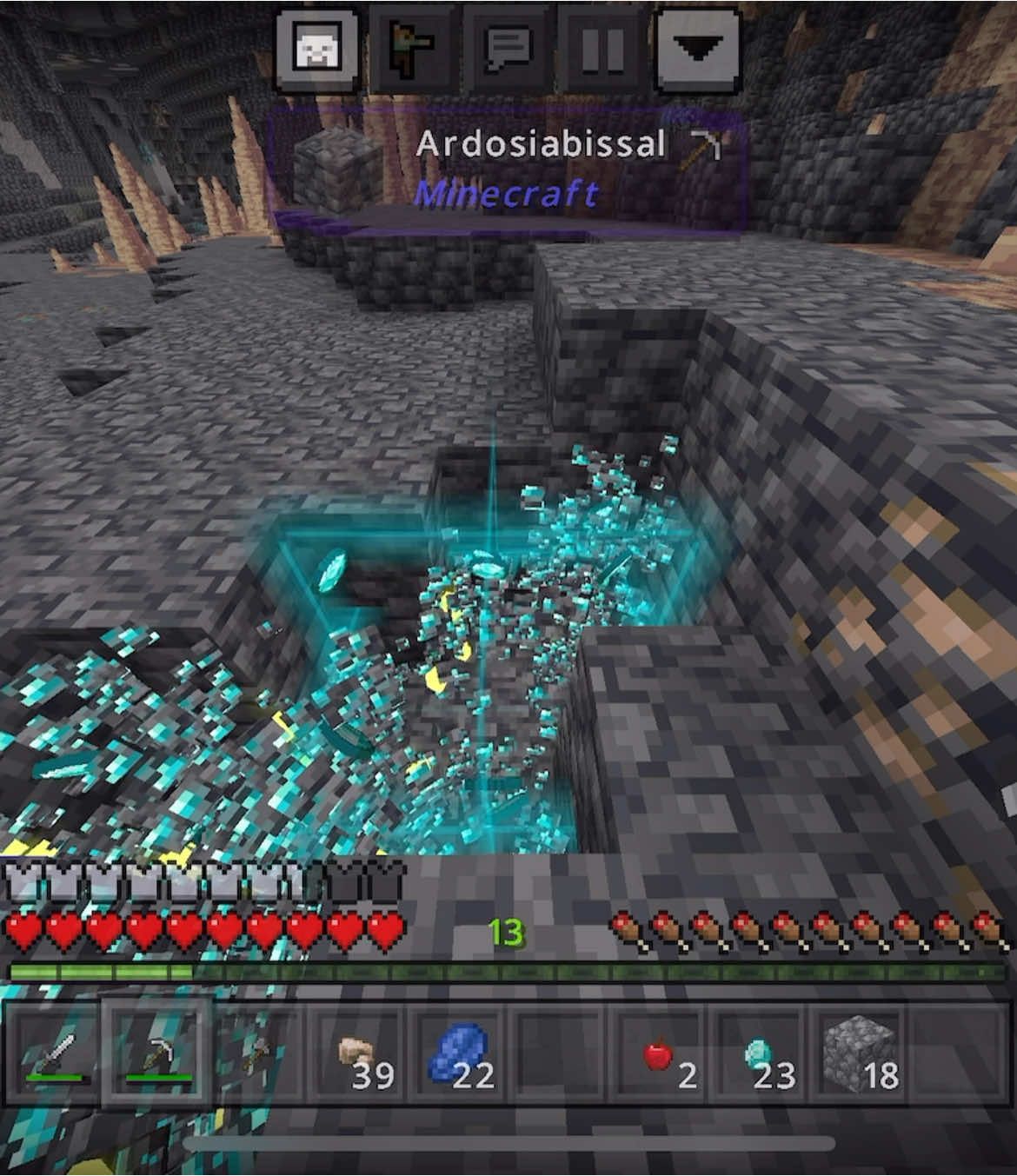 Mods and textures in bio!‼️  #Minecraft #addons #survival #mods 