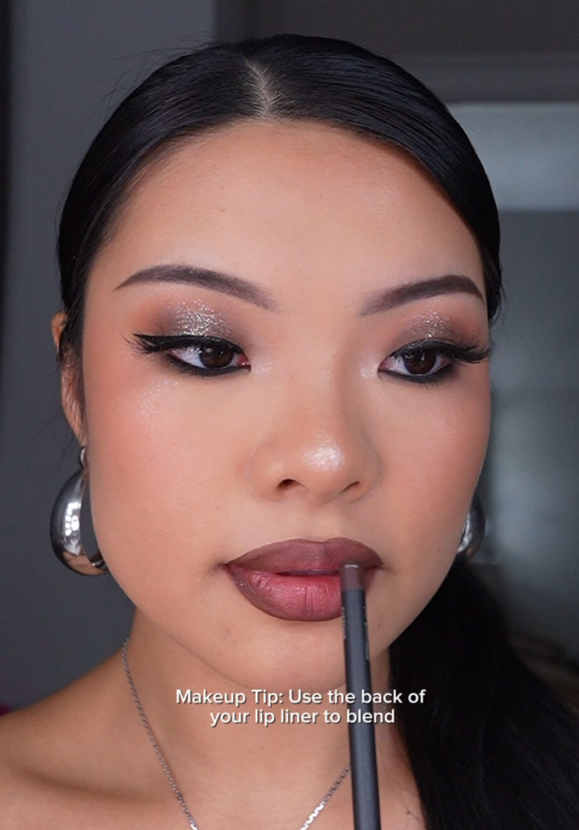 @maccosmetics Lip Liner in Chesnut . . . . #sephora #trending #ulta #makeuptutorial #viral #lipcombo #fentybeauty #falllipcombo #bratzlipcombo #makeuptutorial #highcontrastmakeup #maclipliner #makeuphacks 