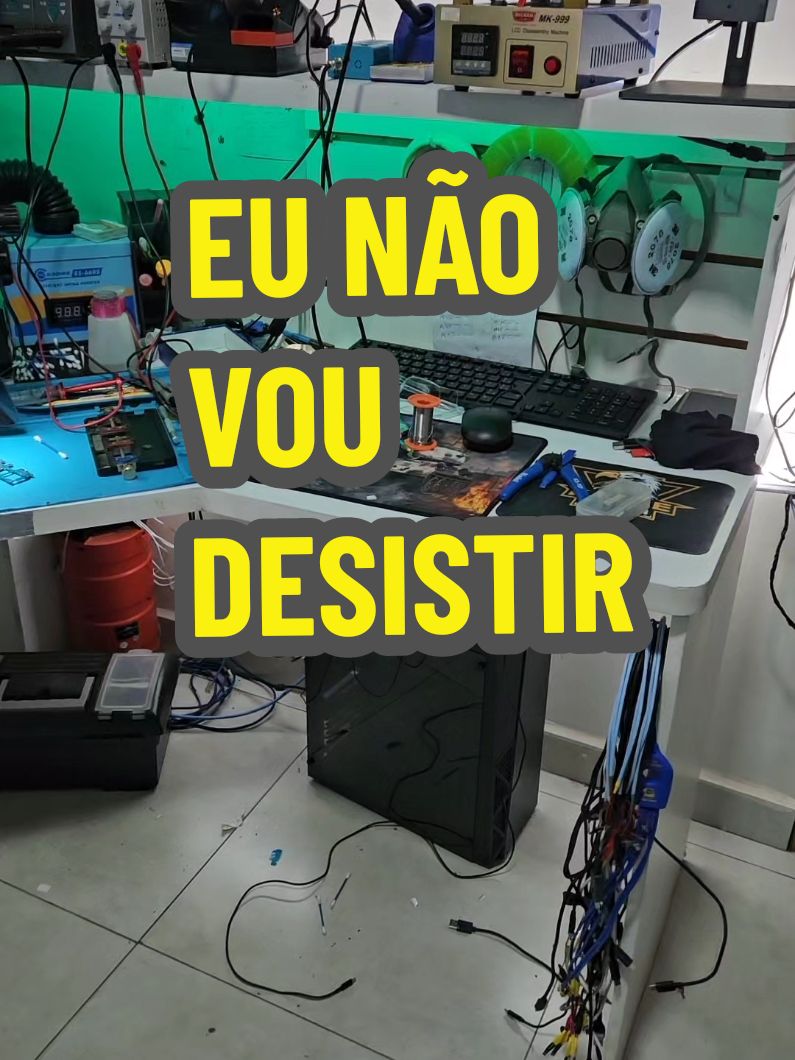 aqui meu objetivo é ajudar os amigos de bancadas com os treinamentos e ao mesmo tempo conseguir pagar os estudos da minha filha .pra que ela tenha um futuro.. eu não vou desistir 