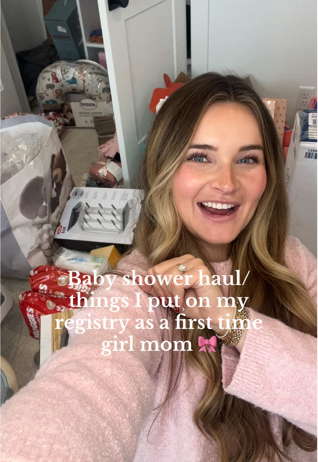 I have so many nice friends & family that threw me showers & I hope this can give moms an idea what to put on their registry! @Huggies® @LansinohUSA @saranoniblanket @target @Ingenuity @Snuggle Me Organic @Hatch for Sleep @Maxi-Cosi USA @Amazon @MABĒ Carriers @Frida Baby and Frida Mom @Tubby Todd @Jellycat #babyshower #babyproducts #babymusthaves #babyregistry