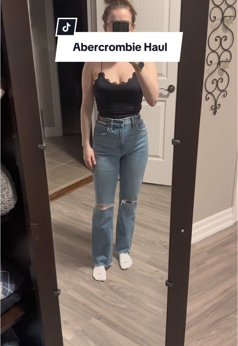 First are too short but obsessed with the second🙌🏼 @abercrombie  #abercrombie #abercrombiejeans #abercrombiehaul #abercrombiestyle #abercrombieandfitch #abercrombietryon #abercrombiesale 