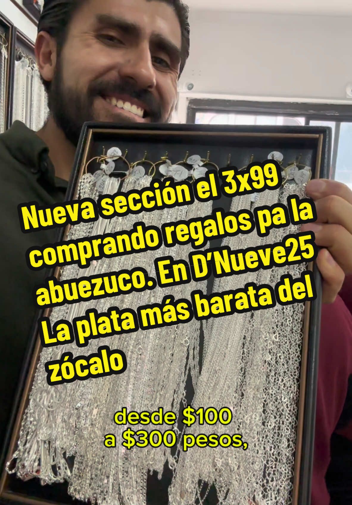 Fuimos a surtirnos pa regalarle a la jefa y abuezuco. La plata más barata que he visto en el zócalo de CDMX. En D’Nueve25 #fyp #fypp #regalos #regaloscreativos #navideño #navidad #navidadentiktok #plata #joyeria #joyeriamexicana #collares #anillos #anillosdepromesa #collaresdeplata #dnueve25 #zocalo #zocalocdmx #centrohistorico #cdmx #ciudaddemexico #mexico #vamos #novamos 