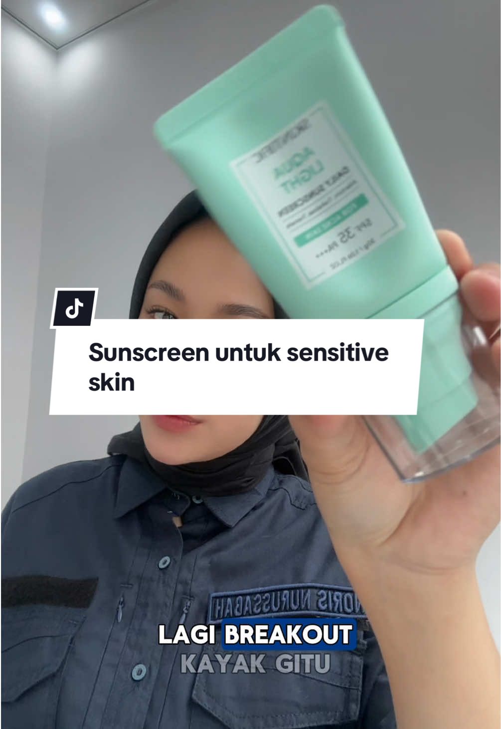 Skintific aqualight daily sunscreen cocok untuk kulit sensitife acne prone dan normal #skintificaqualightsunscreen #skintificsunscreen #sunscreen #skintific #sunscreenviral 
