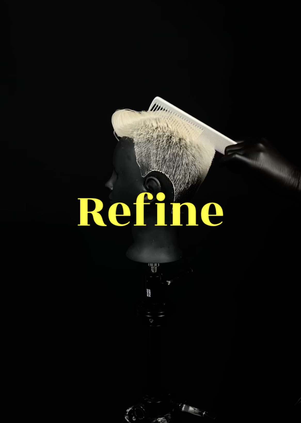 #haircut Tip 옆가위질, 싱글링으로 불리는 테크닉입니다. 싱글링시 빗을 놓거나 움켜쥐고 혹은 빗등이 두상을 향하면 싱글링 후에 바로 빗질이 어렵습니다. 빗살이 두상을 향하도록 한 후 검지와 중지 사이에 빗을 걸쳐주세요. 싱글링 후 바로 빗질이 가능해집니다. 작지만 이런 팁들이 모여 좀 더 효율적인 작업이 가능해집니다. The technique known as “side cutting” or “shingling” is described here. When performing shingling, if you put down the comb, grip it, or position the comb with its back facing the head, it can make it difficult to comb right after shingling. Instead, position the comb so that its teeth face the head and rest it between your index and middle fingers. This way, you can seamlessly comb right after shingling. Small tips like these can add up to make your work more efficient. #커트교육  #haircuttutorial  #ヘアスタイル 