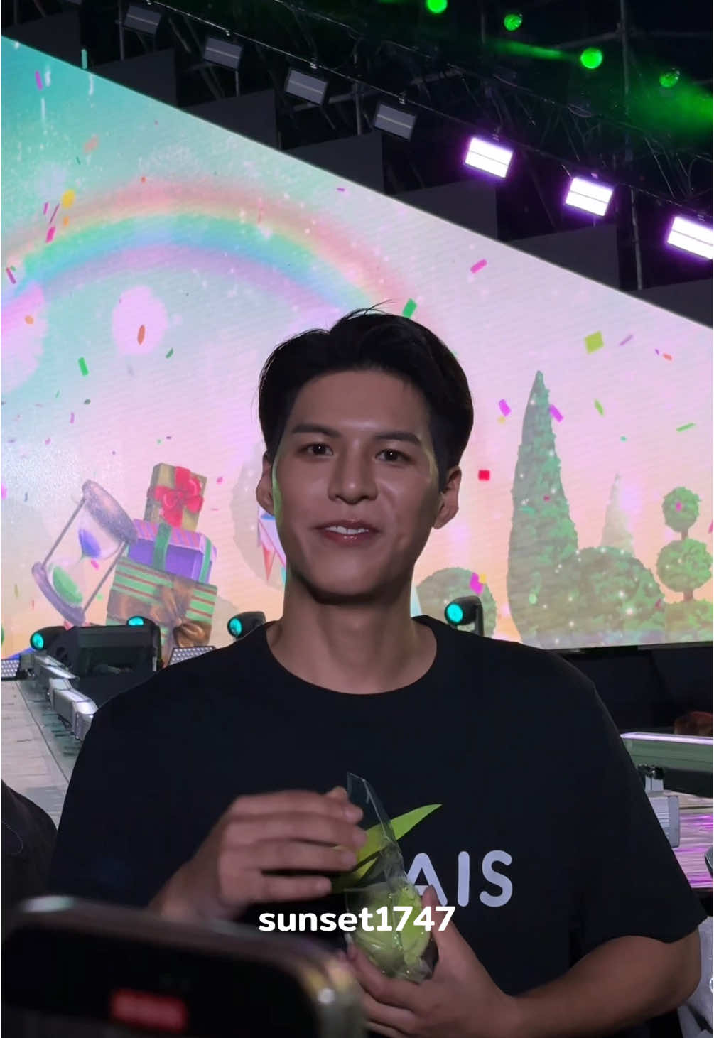 จะไม่ให้รักได้ไงน้อ 🥹 @Cullen Hateberry #AISFantival2024 #AIS5G #คัลแลนพี่จอง 