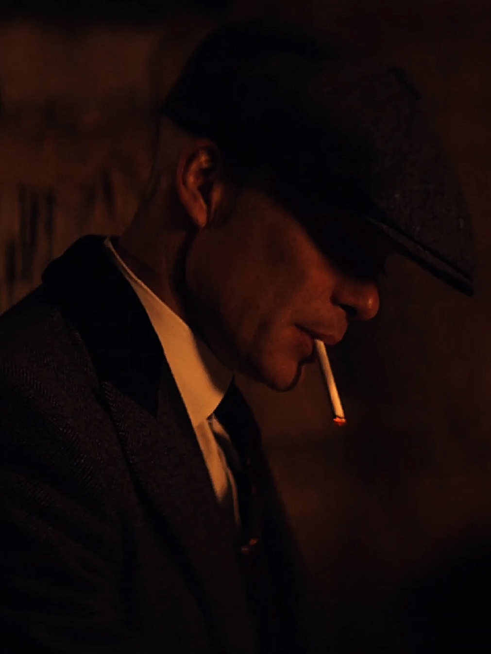 🗿🥃 #thomasshelby #peakyblinders #vibes #🗿🍷 #mafia 