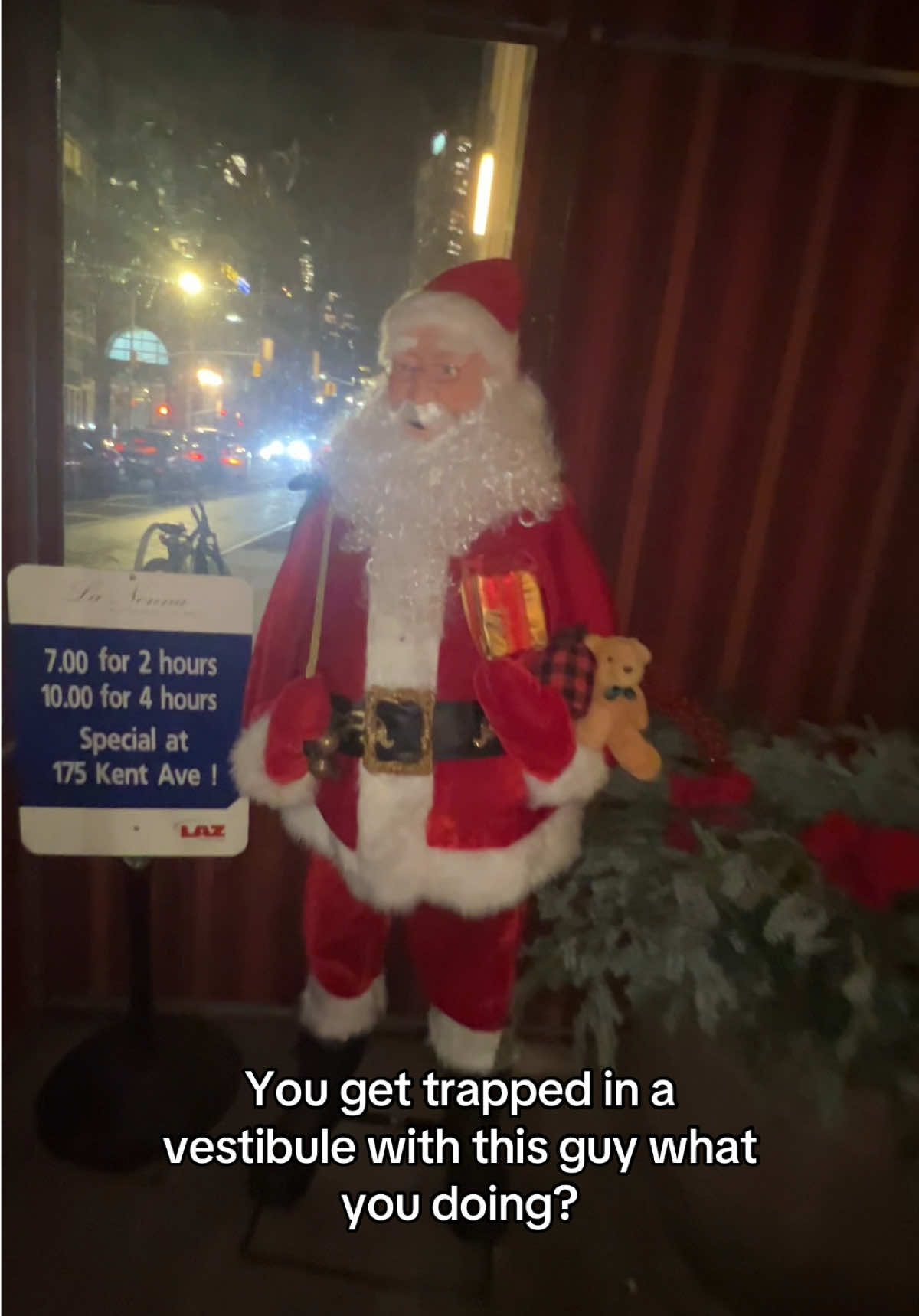 Jump scare #santa #christmas 