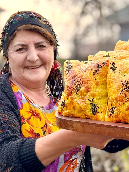 Grandma's Homemade Cheese Spinach Pastry Recipe! Easy to Make Crispy Delicacy! #cook #cooking #cookingvideo #chef #grandma #Vlog #cuisine #recipes #fyp #foryoupage #trending