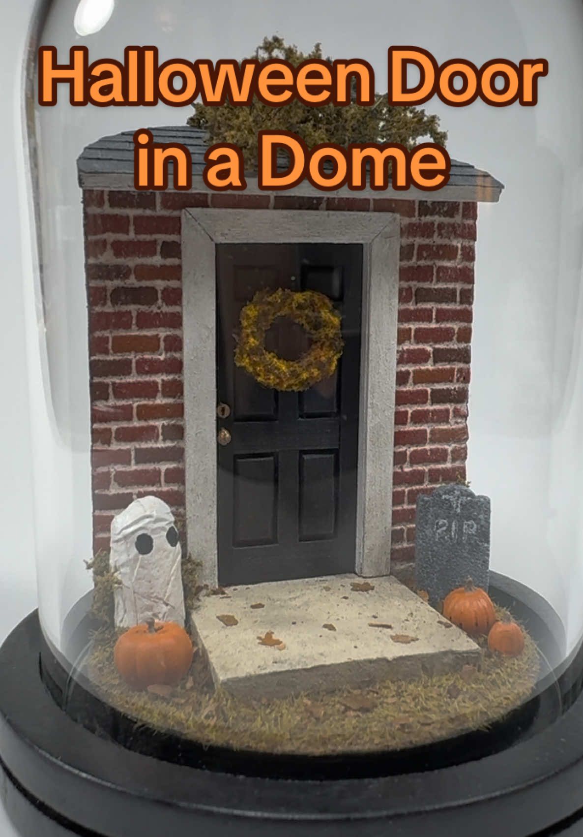 A little Halloween door diorama in a dome I made back in October. #miniature #halloween #fall #artist #mini #handmade #diorama 