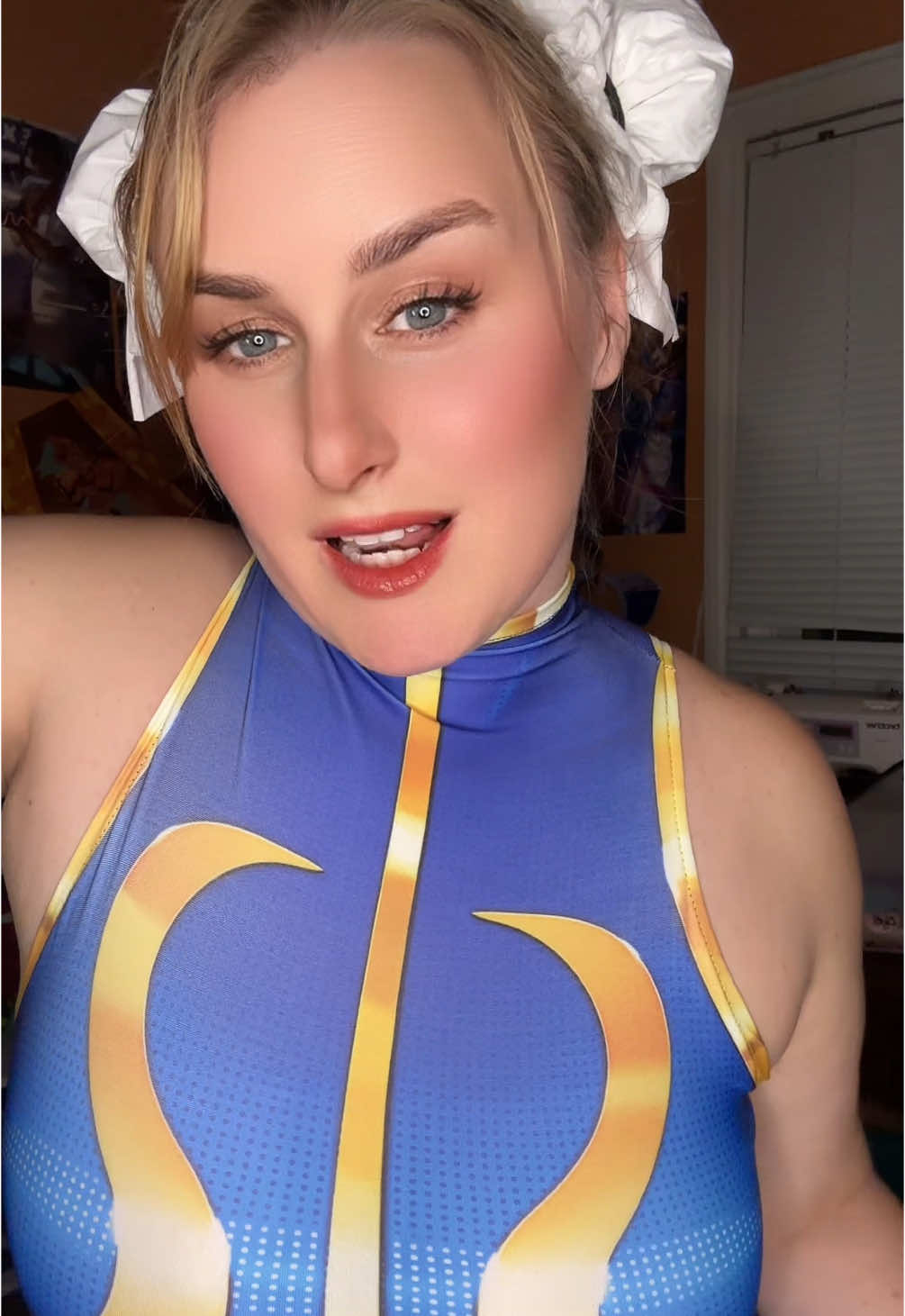 Got everyone thinking it’s her legs, but really….  #chunlicosplay #chunli #cosplay #chunlistreetfighter #streetfighter 