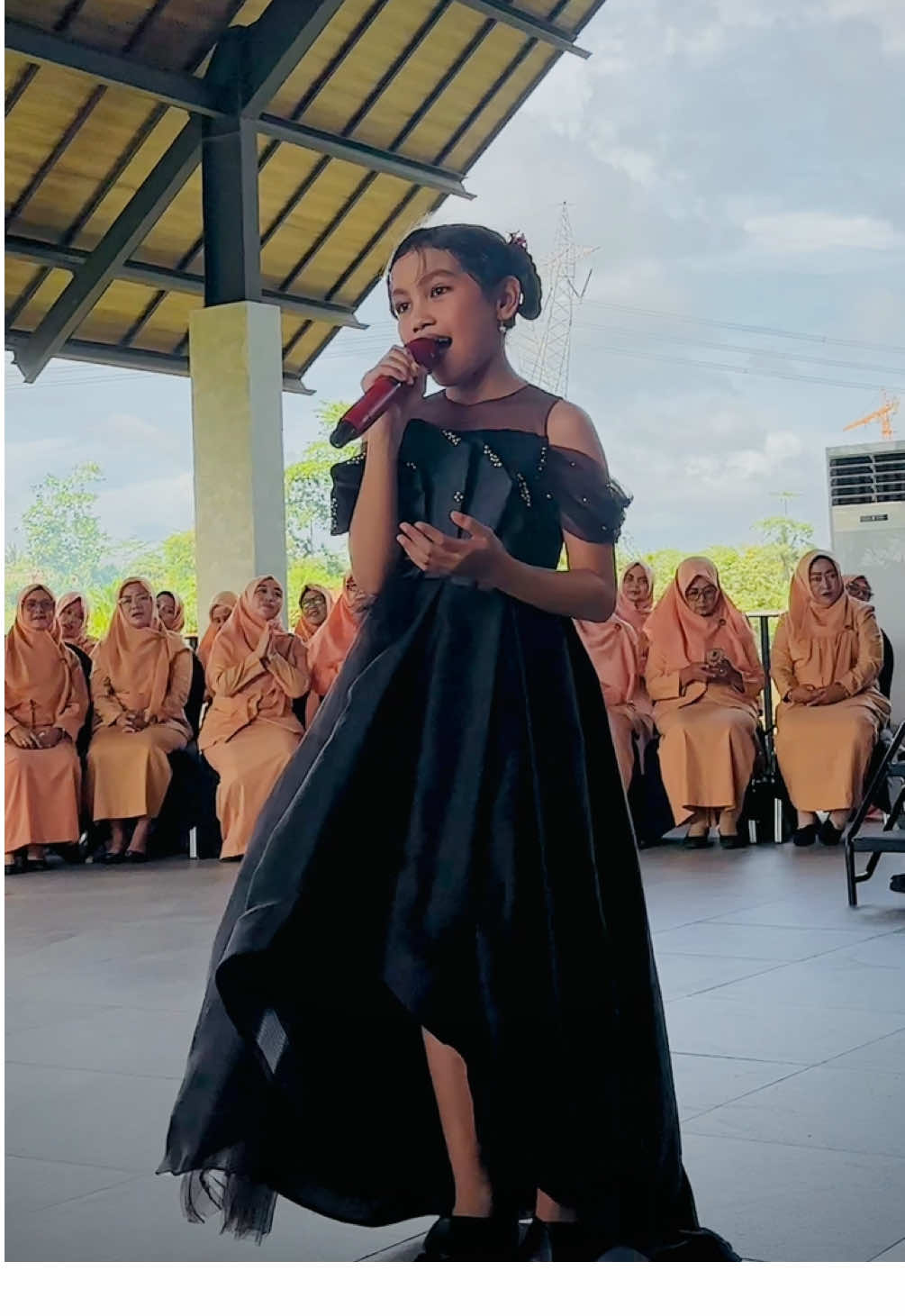 Lagunya kaka @Ada Band Official #yangterbaikbagimu #syifa #syifa Hut ke 25 Dharmawanitapersatuan Kota Serang #yangterbaikbagimusyifa #syifayangterbaikbagimu #fypage #viralvideo #anakku #viraltiktok #syifaviral #fyppppppppppppppppppppppp #thismygirl #viral_video 