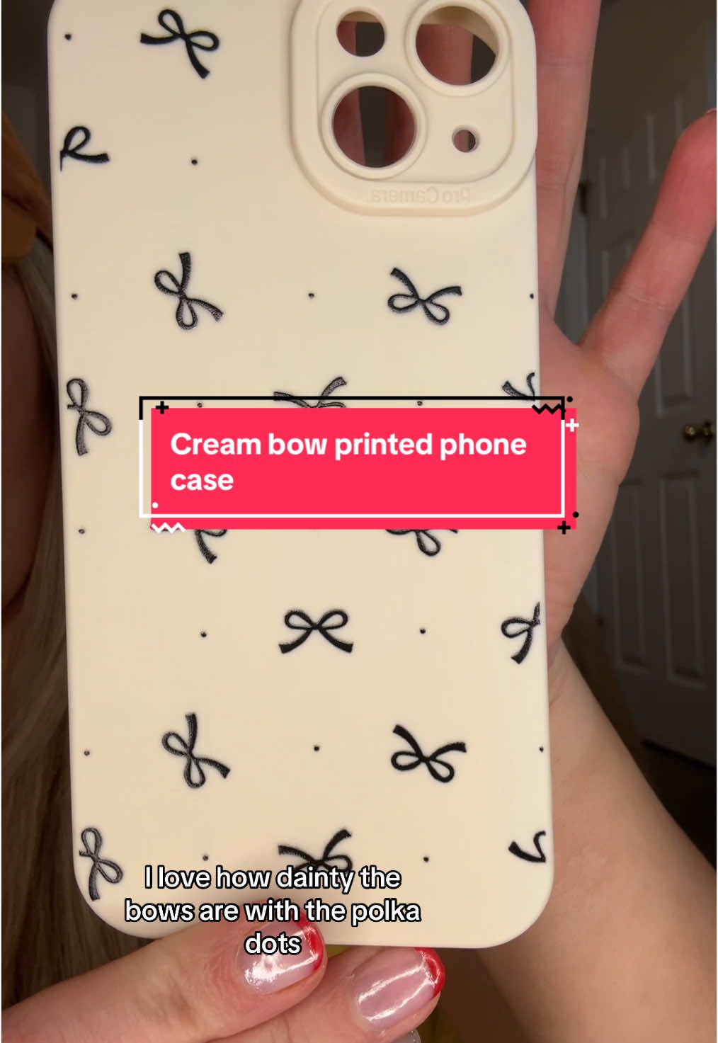 Another day, another bow phone case🎀  #phonecase #phoneaccessories #bowphonecase #festivephonecase #stockingstufferideas 