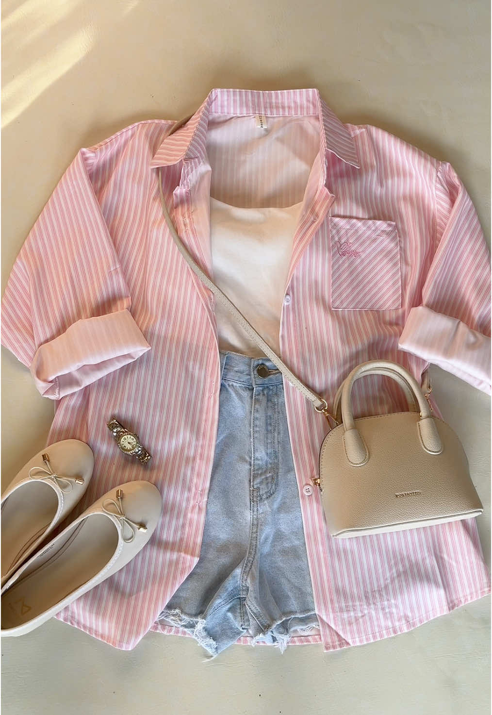 look how pink, sooo prettyyy🎀🦢✨ #longsleeve #polo #outfit #cuteoutfit #outfitideas #pink #pinkoutfit #casualoutfit #softgirloutfits #womentops #bostanten #pariszoey #TiktokShopOnTrend