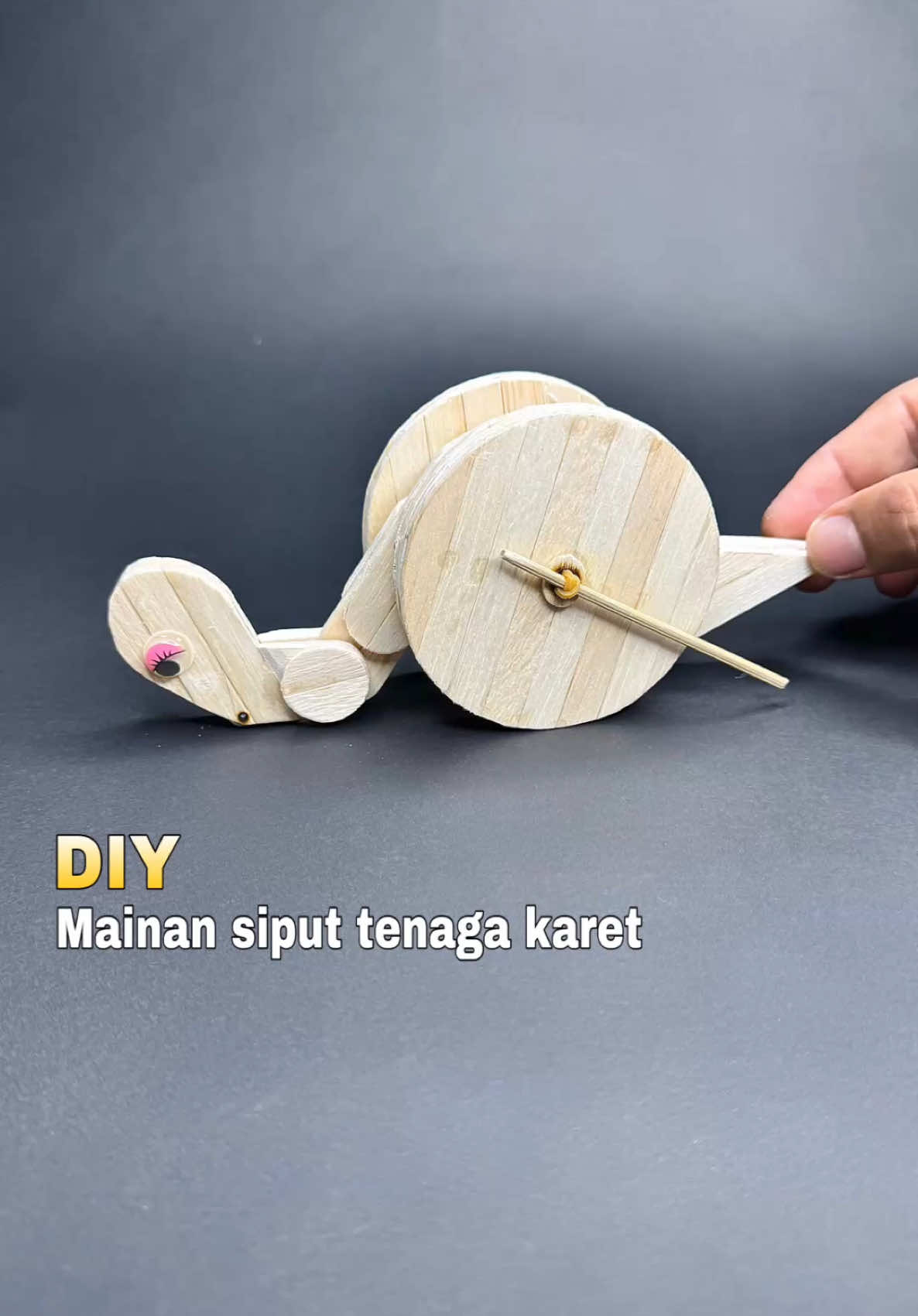 Diy creative mainan siput unik mudah bertenaga karet #DIY #unik #toys #tutorial #creative #mainan #amazing #idea 