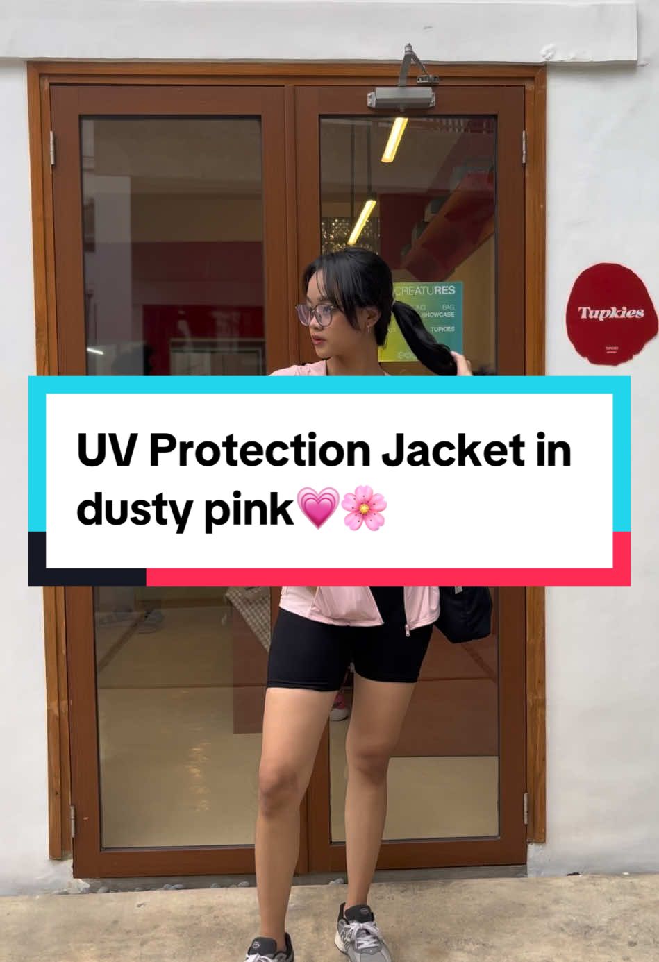 Stay stylish and protected in dusty pink color 💖✨ #hoodiegoodie #jacket #uvprotection #trend 