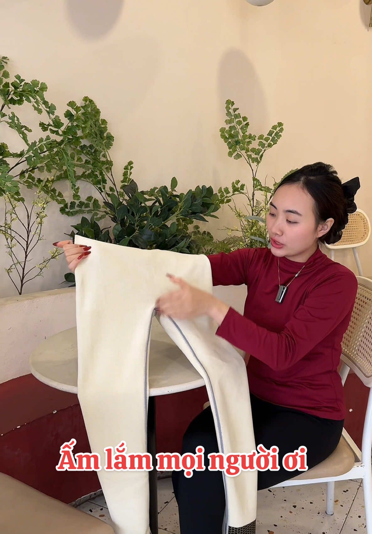 Hơn 100k thôi mà mua được quần lót lông siêu ấm mọi người ơi #macdepmoingay #review #xuhuongtiktok #viral #quanlegging #quanleggingnu #xuhuong #fyp #quan 