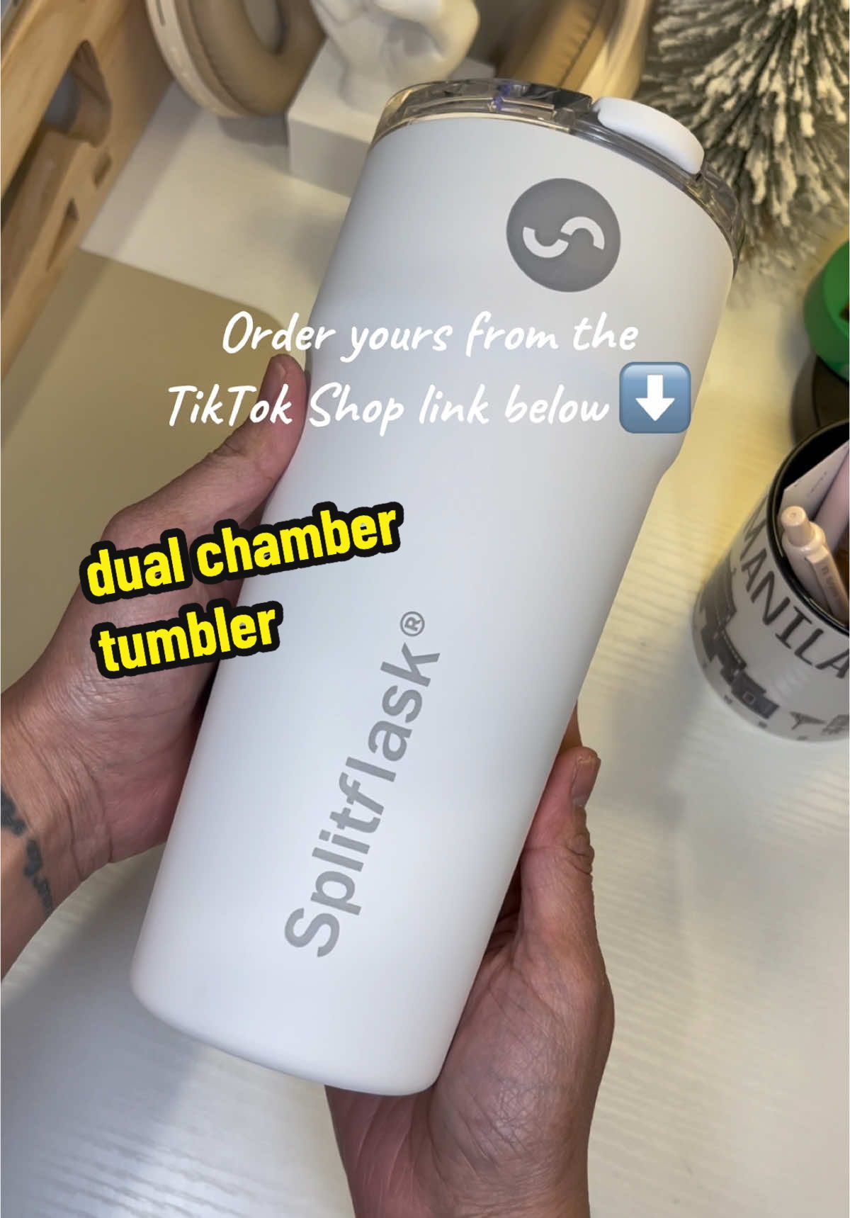 This tumbler is genuius! Love having my hot coffee and cold water in one tumbler!  #splitflask #tumbler #tumblersoftiktok #tumblers #tiktokshopholidayhaul #giftsforher #giftsforhim #tiktokshopfinds #christmasgiftideas #holidaygiftideas 