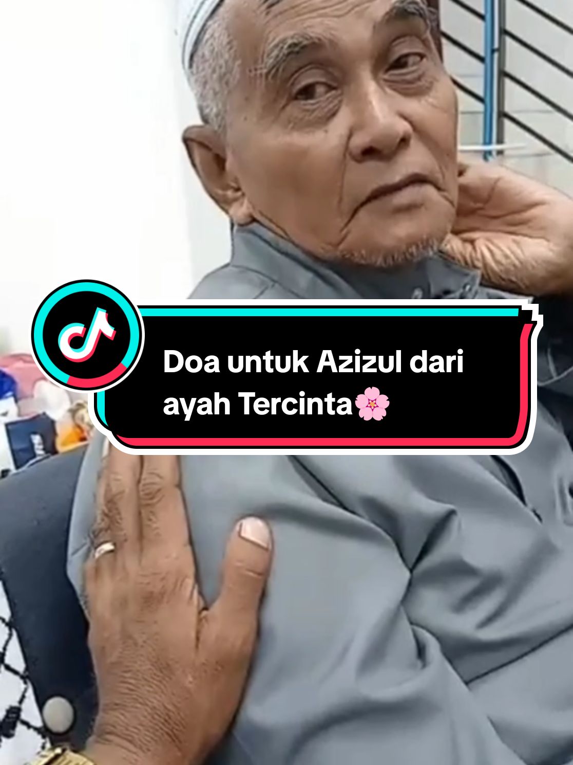 Doa untuk @AZIZULABDULLAH dari Ayahnda tercinta...  Azizul ni pemalu orgnya🤭😊 Kami seluruh Rakyat Malaysia pun sentiasa mendoakan untuk @AZIZULABDULLAH  dan @Bukhariellia ... #hikmahkembara #hikmahkembara2024 #sahabatberjalankemakkah #pengembarahaji #menujumakkah2024 #CapCut #fyp 