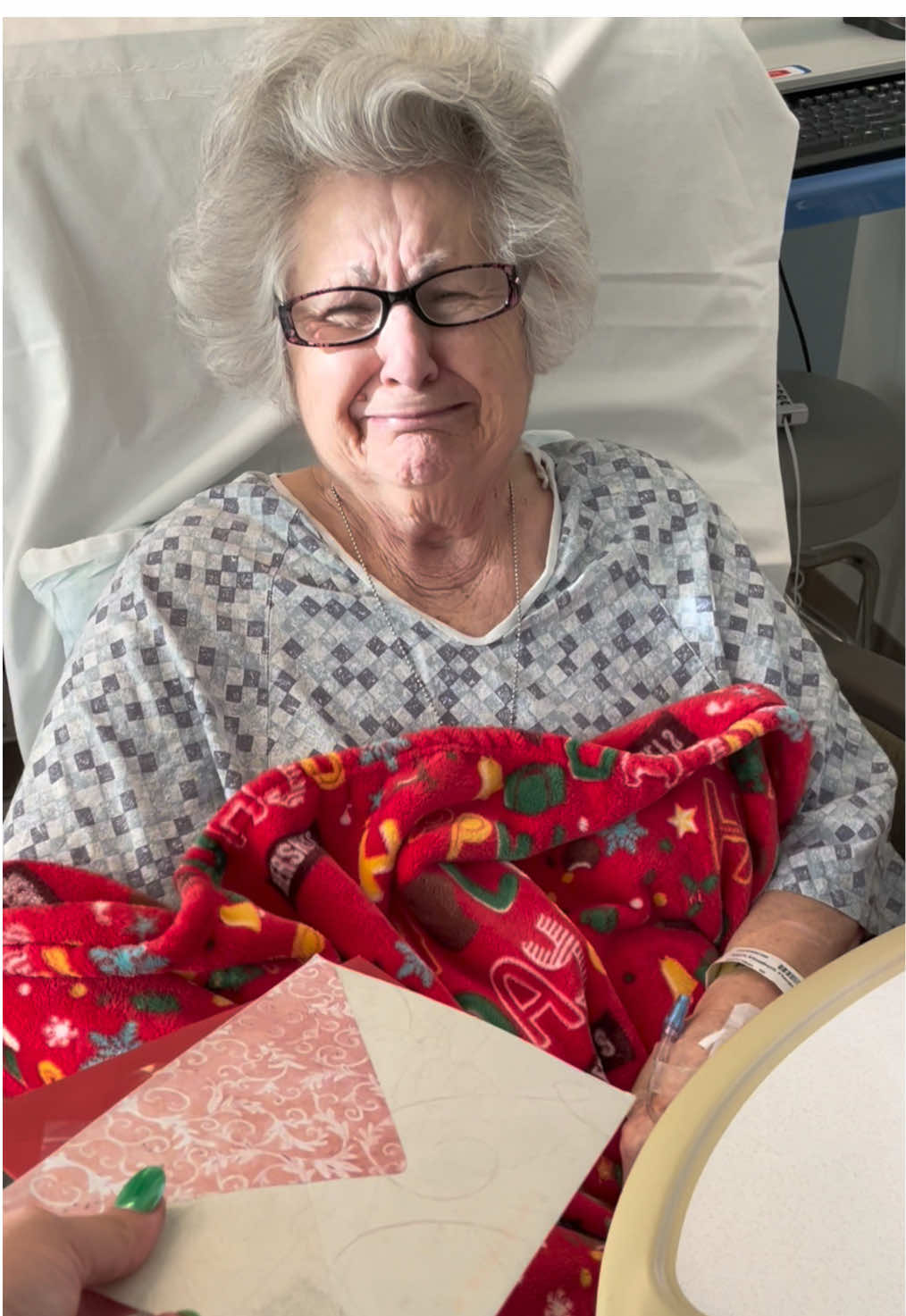 When gram was in the hospital.. she got a few cards sent to her 🥹 There are so many others coming from alot of you that Jock & Belle will open next week ♥️📦🚚 #jockandbelle #fypシ゚viral #grandparentsoftiktok #laugh #marriage #grandparents #marriedlife #grandpa #grandma #hospitalstay #cards 