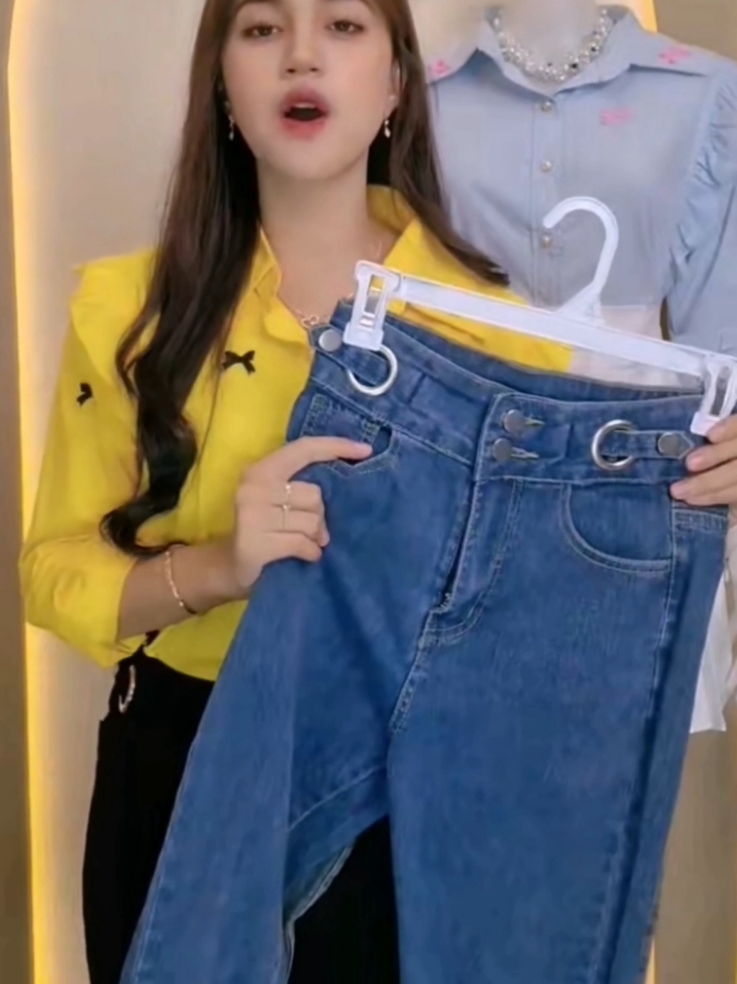 Membalas @shopeylah CELANA PANJANG JEANS HIGH WAIST DOUBLE BUTTON-JO08 #celanawanita #celanajeans #fashionwanita #fashiontiktok #gebyarbelajadesember 